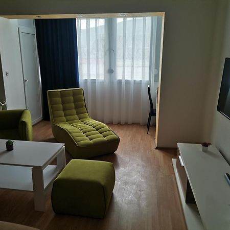 Calla 5 Apartment - Main Square, In The City Shopping Center - Parking Slot With Security And Video Camera Skopje Exteriér fotografie