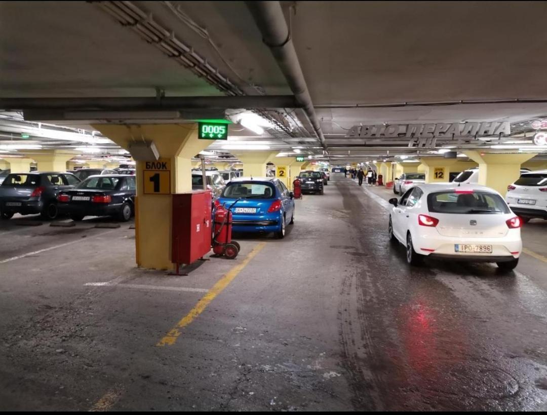 Calla 5 Apartment - Main Square, In The City Shopping Center - Parking Slot With Security And Video Camera Skopje Exteriér fotografie